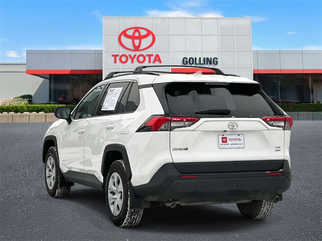 Used 2021 Toyota RAV4 LE image 4