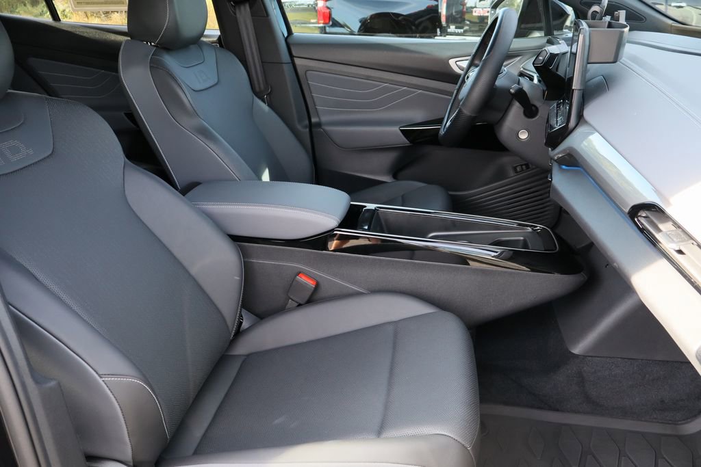 Used 2024 Volkswagen ID.4 S image 27