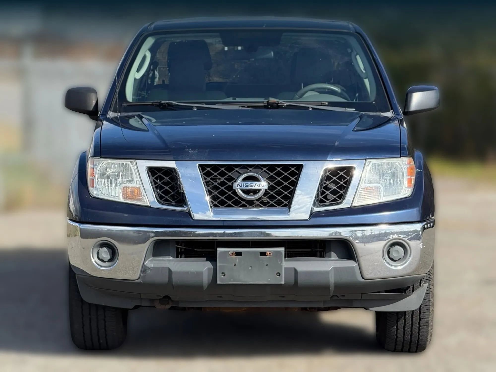 Used 2011 Nissan Frontier SV image 5