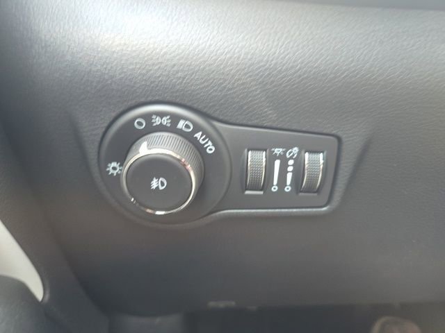 New 2026 Jeep Compass Limited image 11