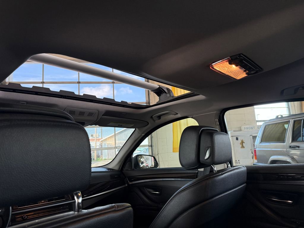 Used 2013 BMW 528i Sedan image 31