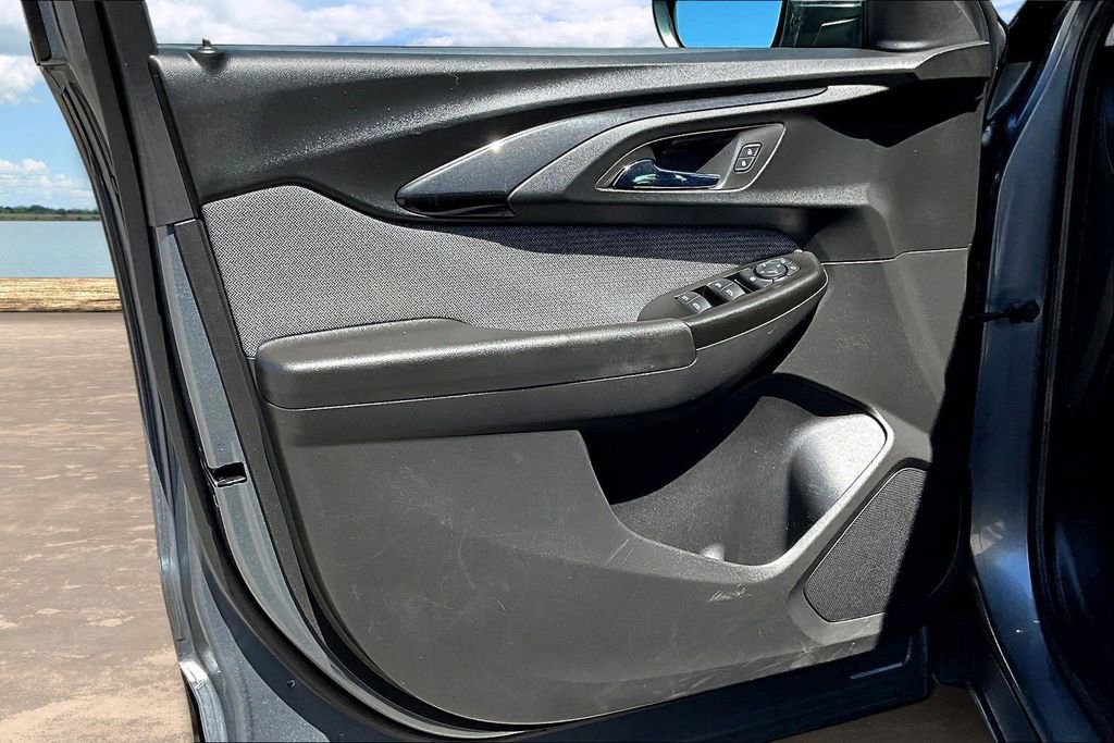 Used 2022 Chevrolet TrailBlazer LS image 22