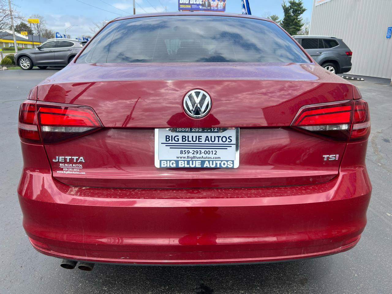 Used 2017 Volkswagen Jetta S image 4