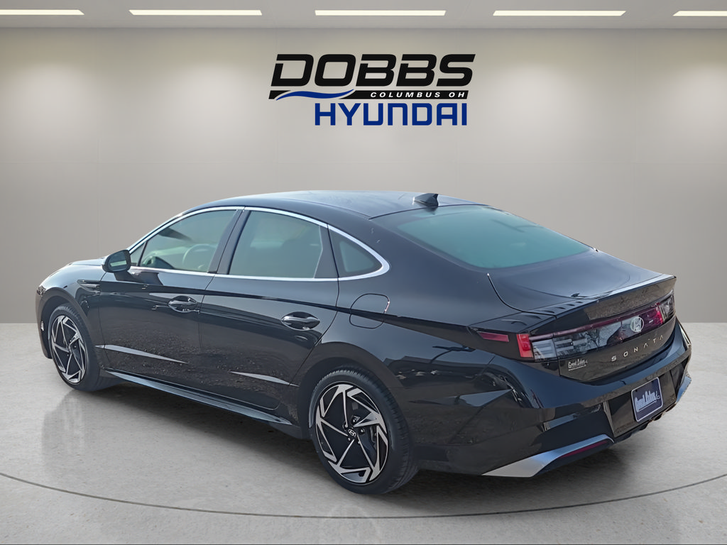 Used 2026 Hyundai Sonata SEL FWD image 3