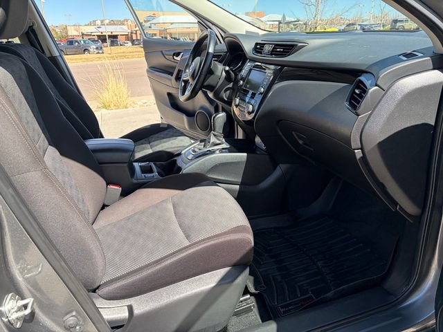 Used 2022 Nissan Rogue Sport SV AWD/4WD image 25