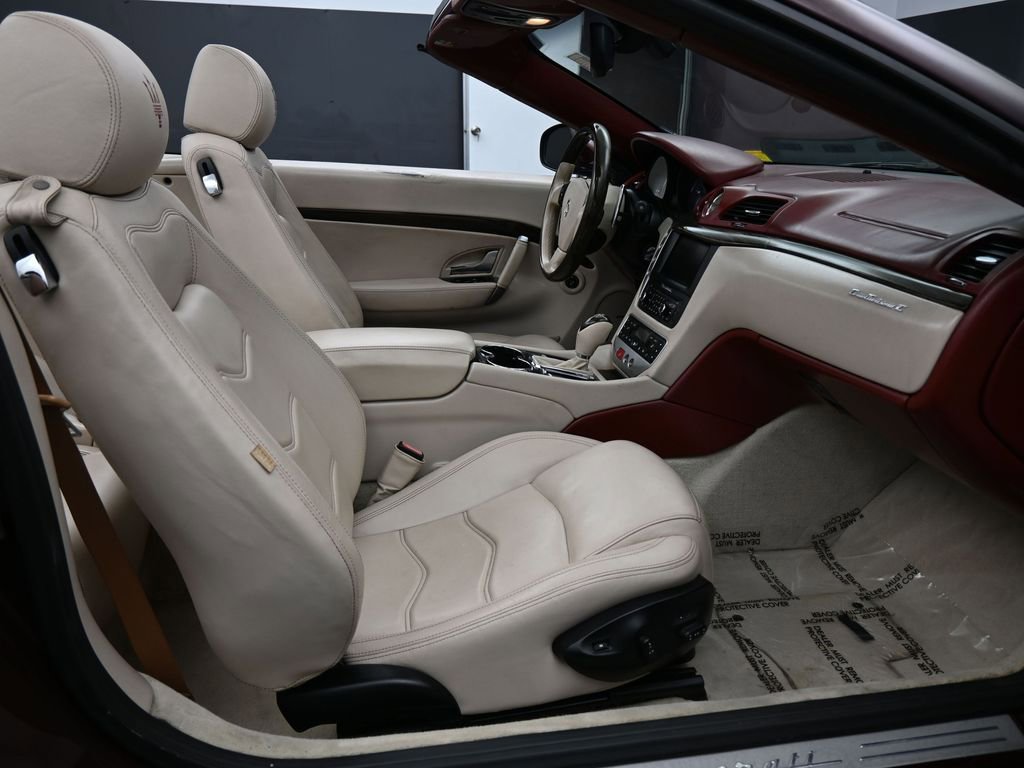 Used 2015 Maserati GranTurismo Convertible image 33