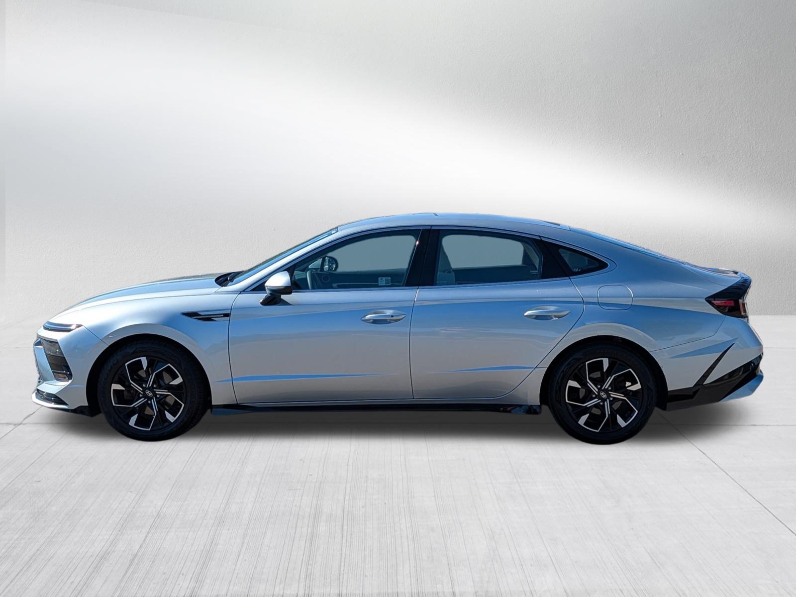 Certified 2024 Hyundai Sonata SEL AWD/4WD image 4