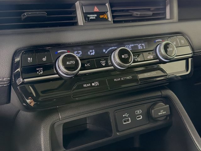 Used 2025 Honda Pilot Elite image 22