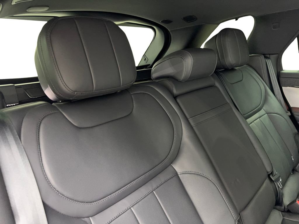 Used 2024 Land Rover Range Rover Sport Dynamic SE image 39