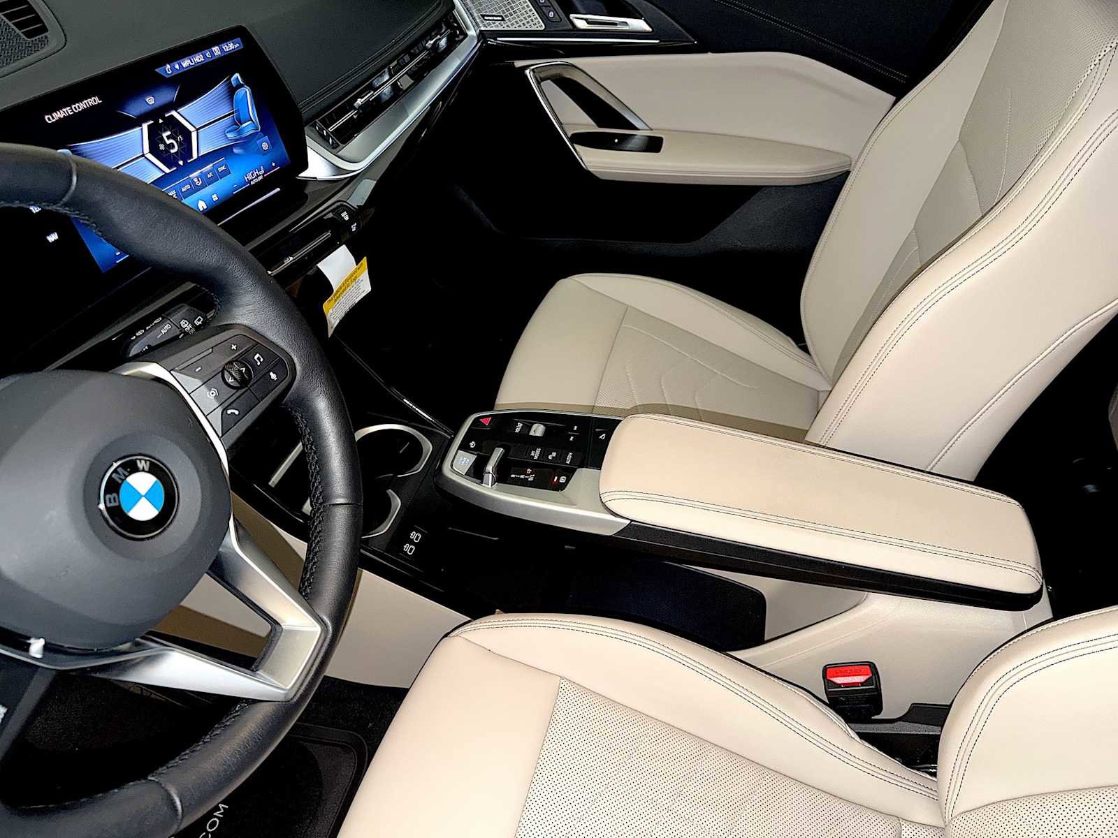 Used 2025 BMW X1 xDrive28i w/ Premium Package image 18