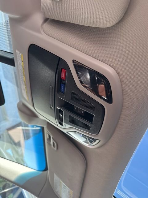 Used 2022 Subaru Outback Touring XT w/ Popular Package #2 image 12