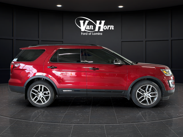 Used 2017 Ford Explorer Sport w/ Equipment Group 401A AWD/4WD image 8