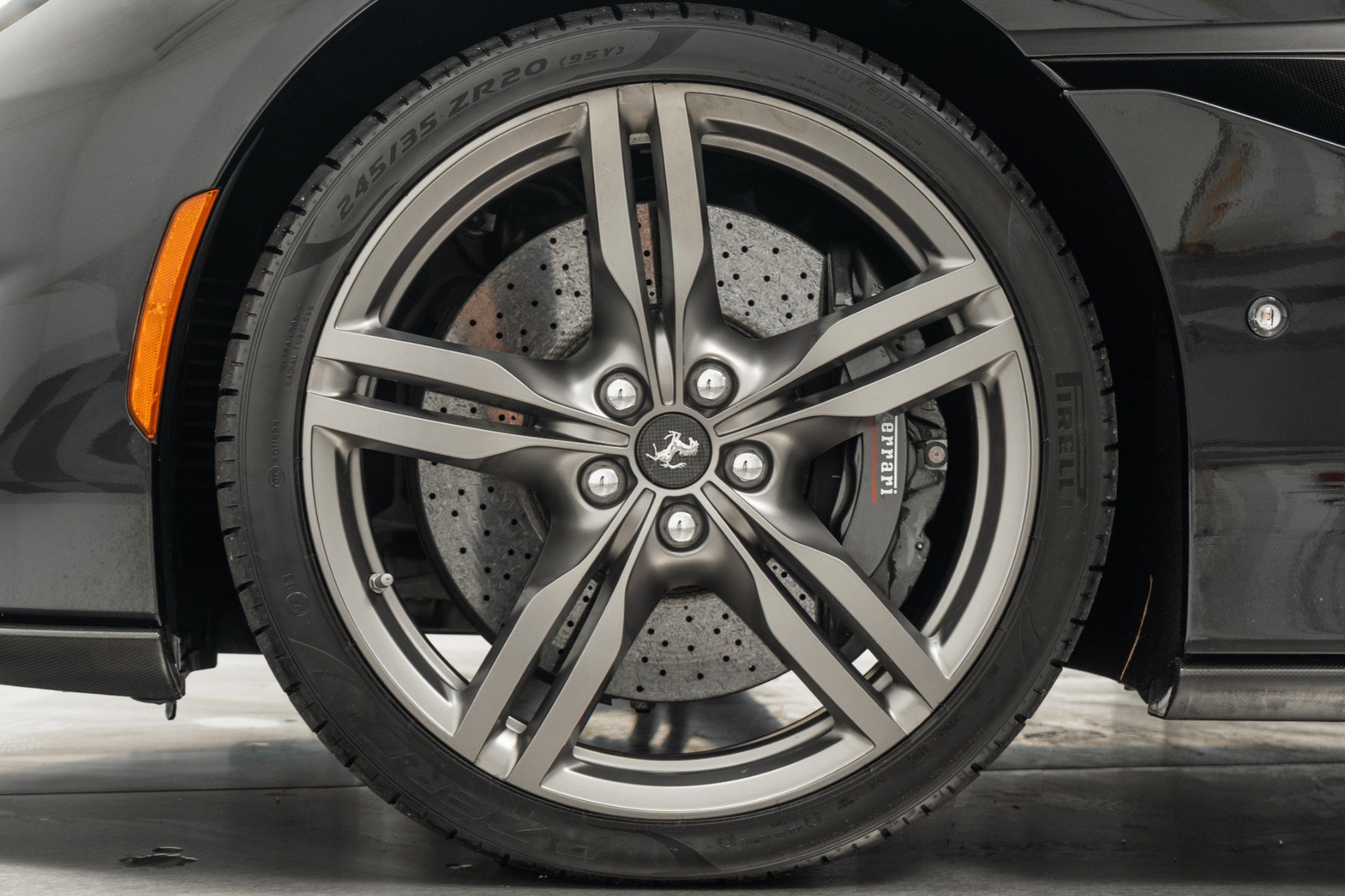 Used 2020 Ferrari Portofino image 10