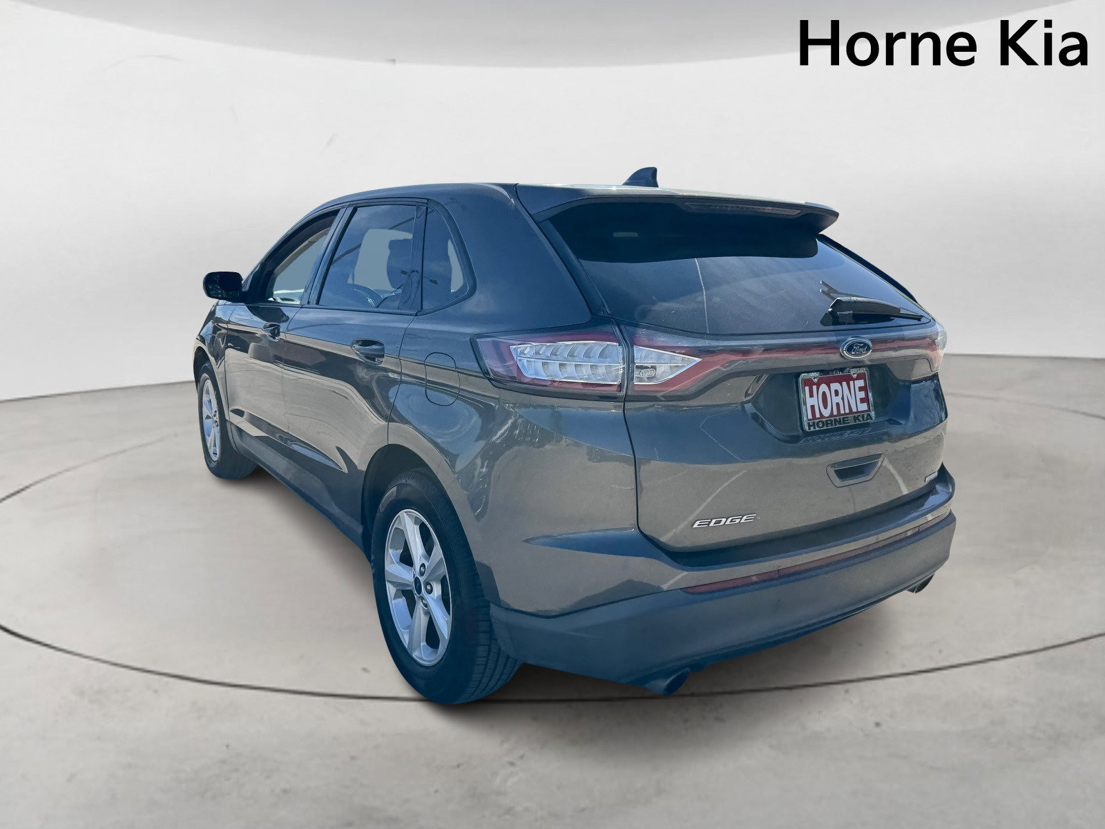 Used 2016 Ford Edge SE image 5