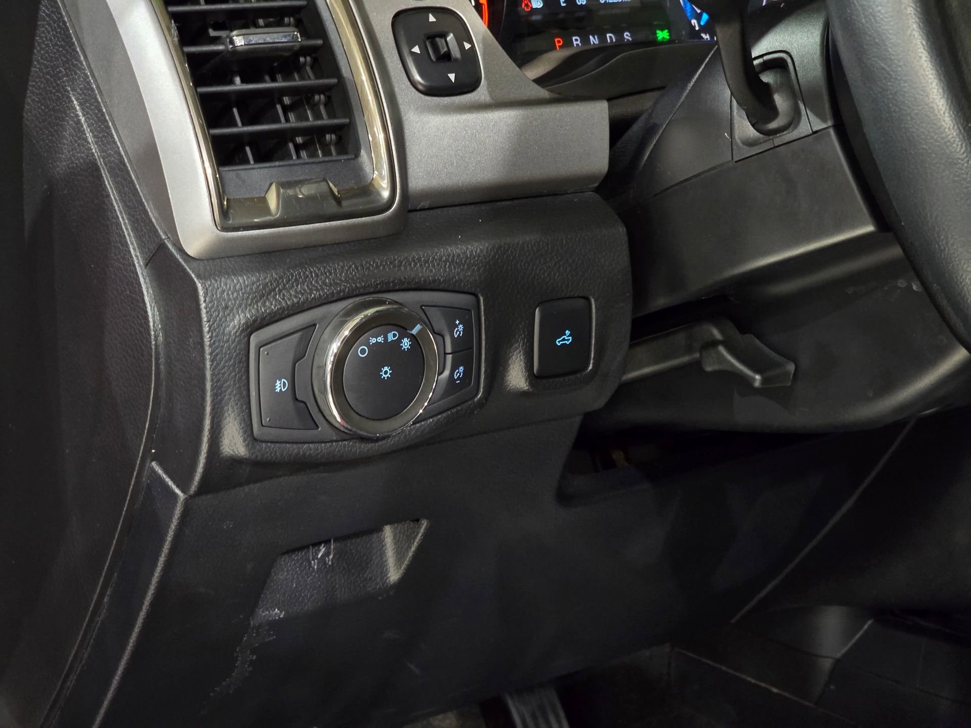 Used 2020 Ford Ranger XLT w/ Equipment Group 302A Luxury image 29