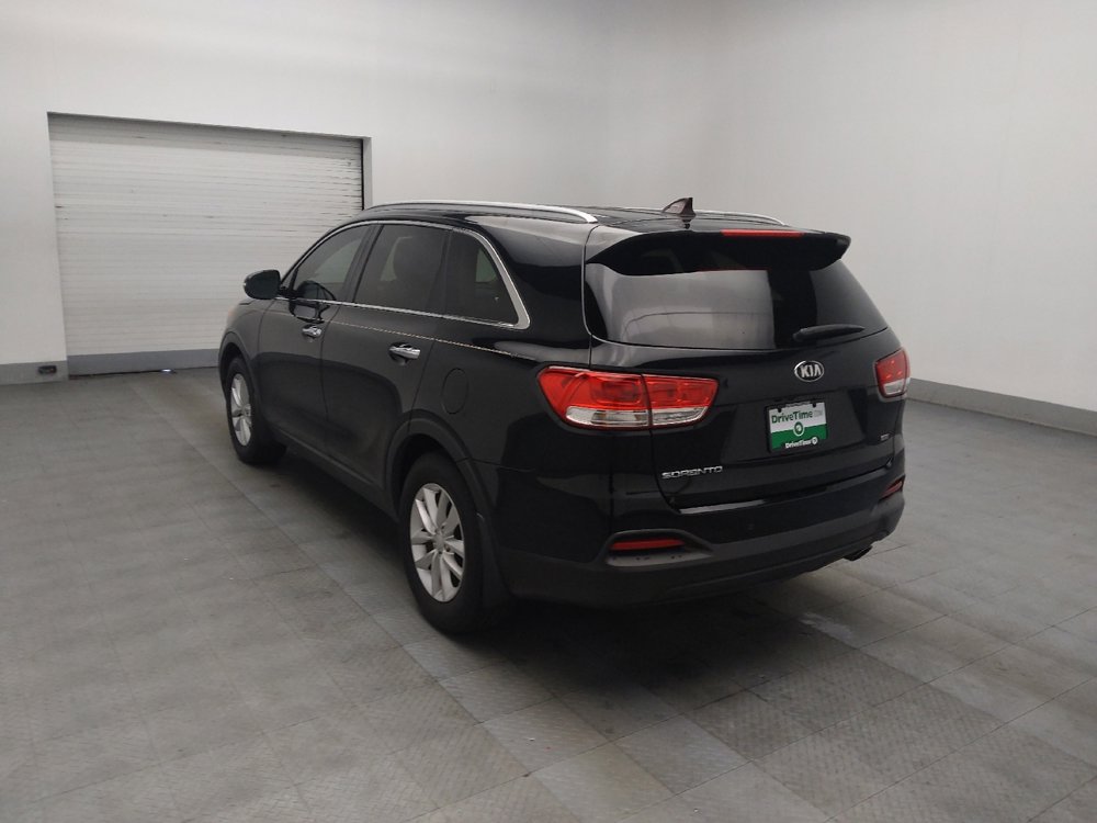 Used 2016 Kia Sorento LX w/ LX Convenience Package image 5