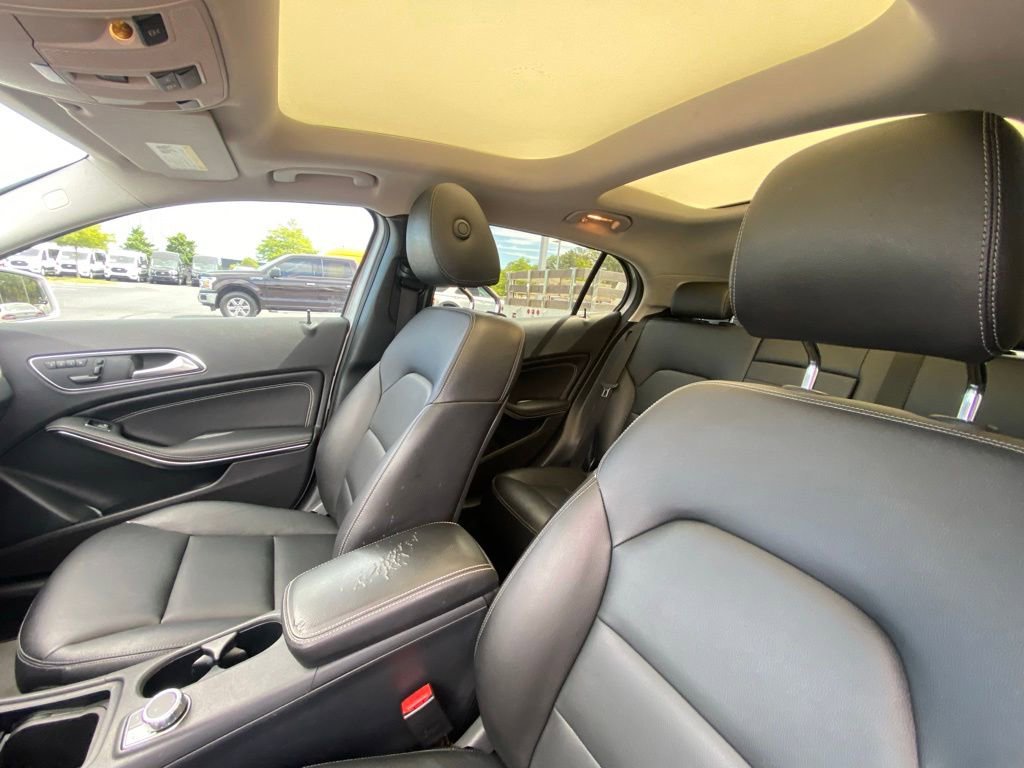 Used 2015 Mercedes-Benz GLA 250 image 19