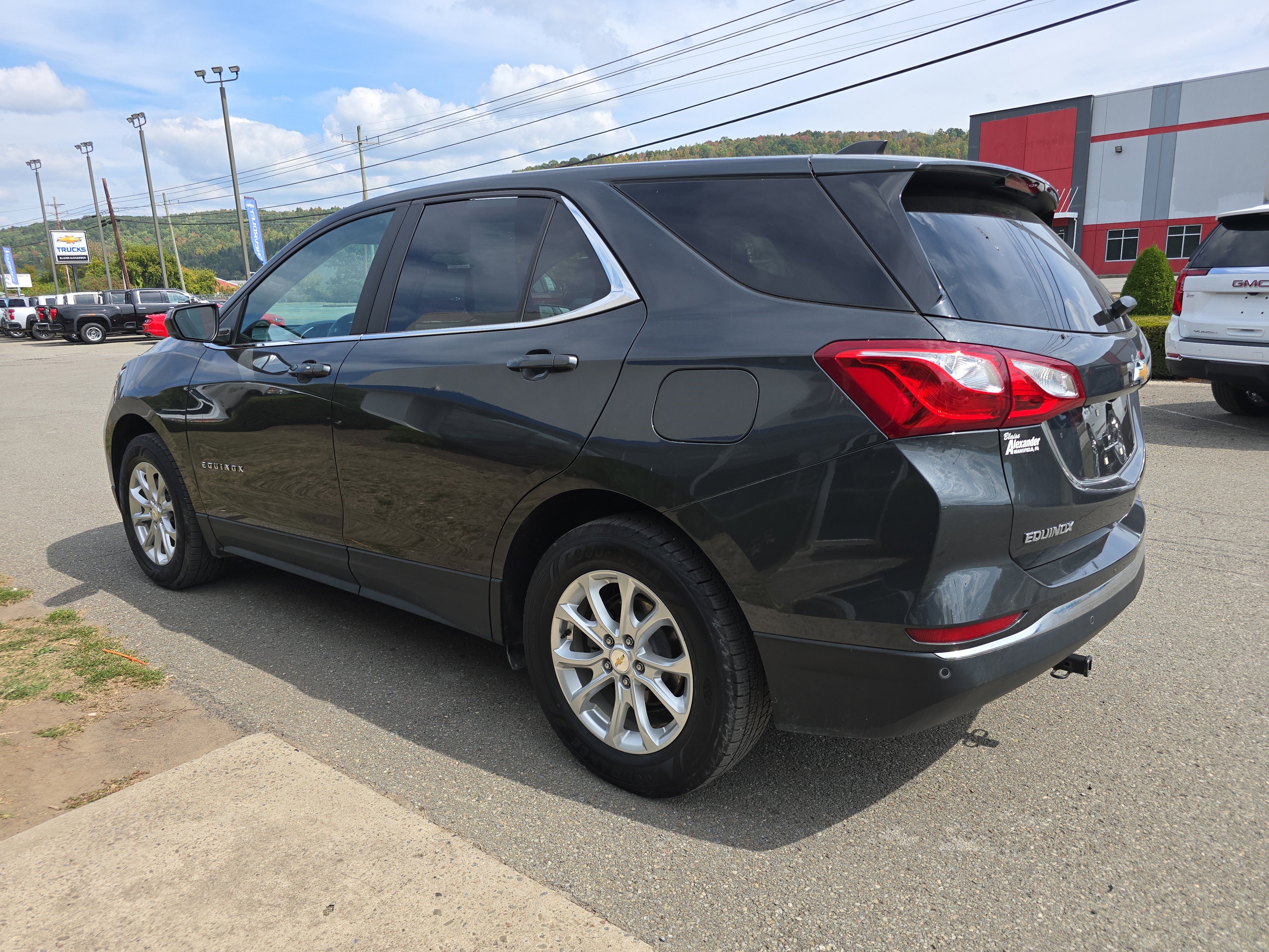 Used 2021 Chevrolet Equinox LT w/ LPO, Cargo Package image 6