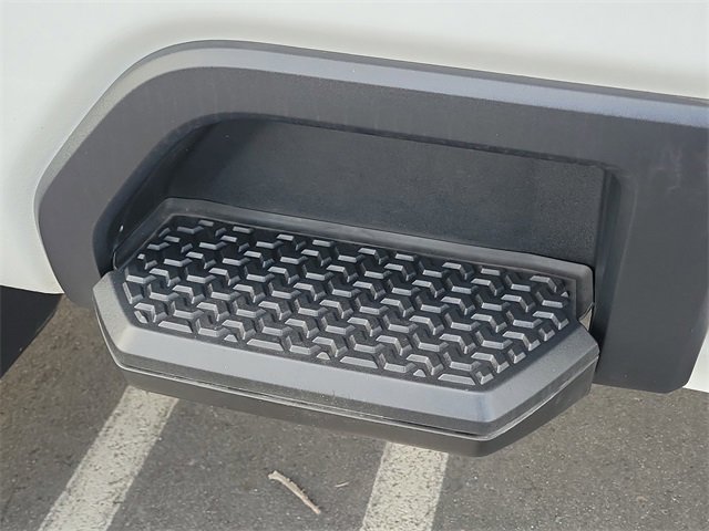 Certified 2025 Chevrolet Silverado 2500 Custom image 24