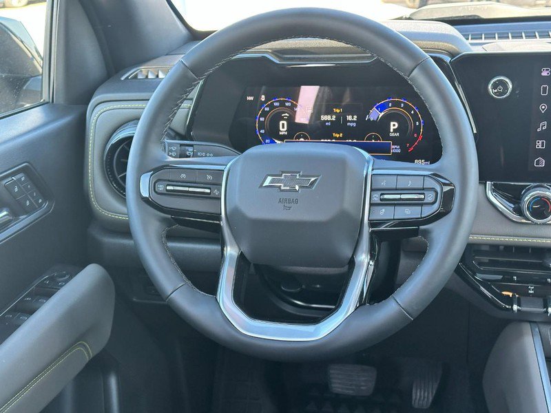 Used 2025 Chevrolet Colorado ZR2 w/ Technology Package image 13