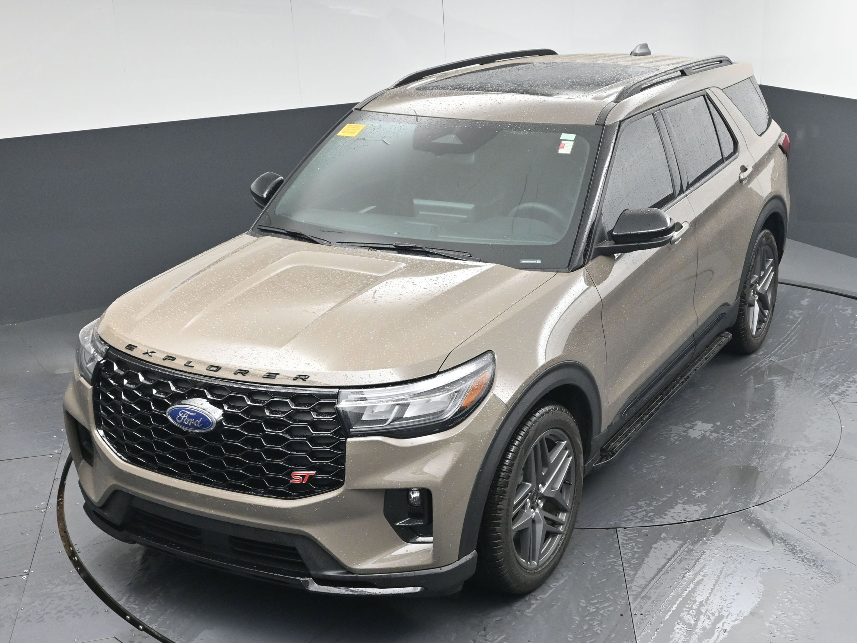 Used 2026 Ford Explorer ST w/ Sun And Sound Package image 31