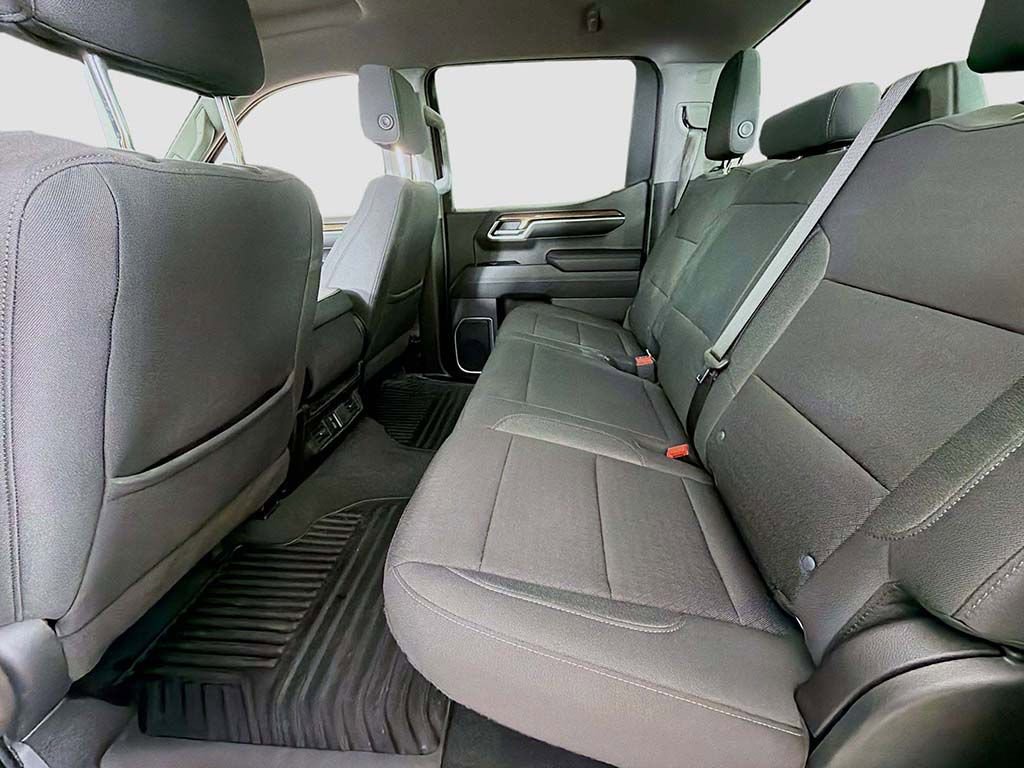 Used 2024 Chevrolet Silverado 1500 LT image 21
