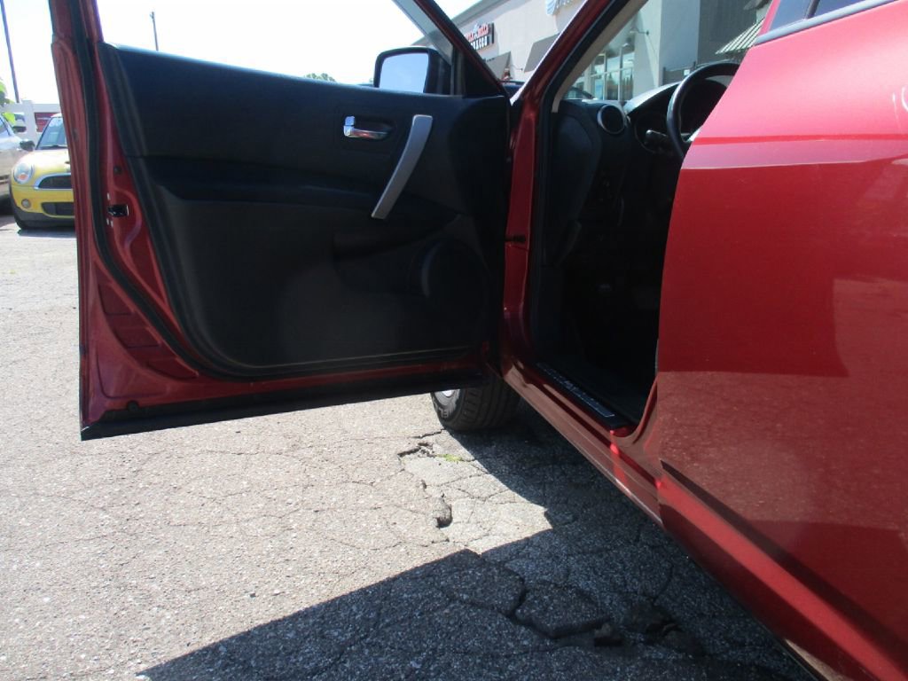 Used 2010 Nissan Rogue S w/ 360 Degree Value Pkg image 7