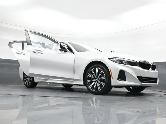 New 2026 BMW 330i xDrive Sedan w/ Premium Package AWD/4WD image 42