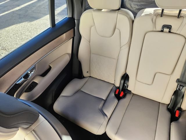 New 2026 Volvo XC90 B5 Core w/ Protection Package AWD/4WD image 13