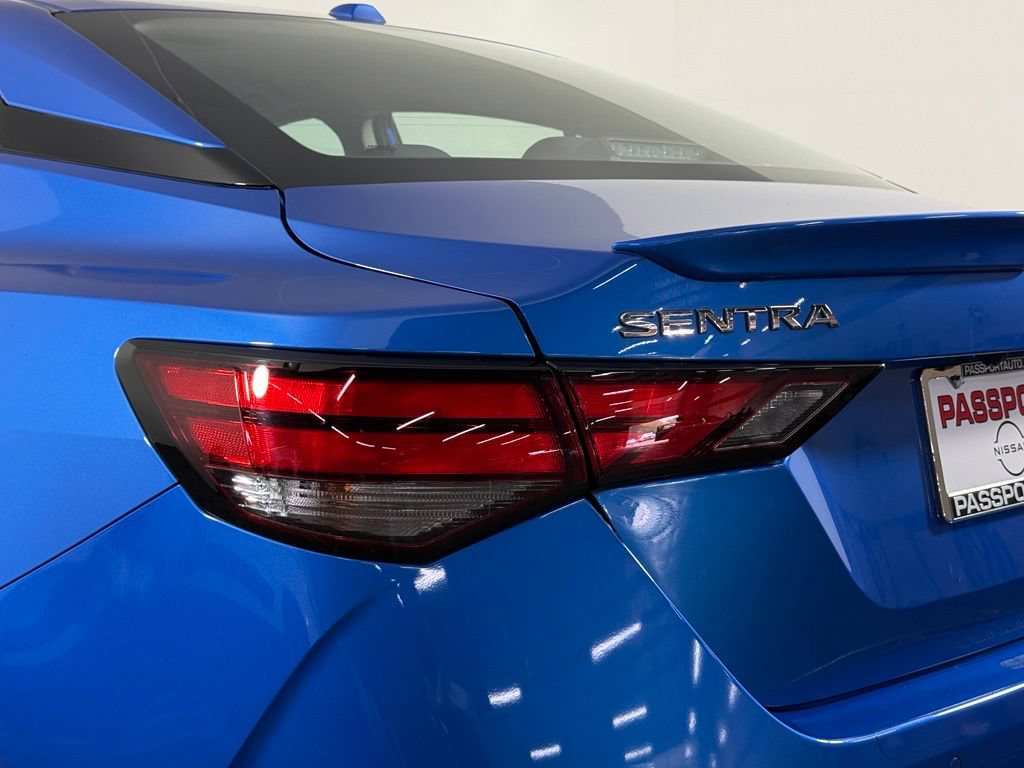 Certified 2023 Nissan Sentra SR FWD image 9