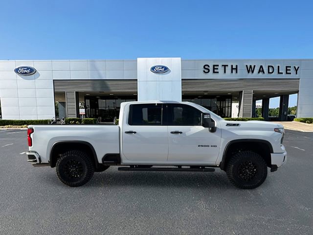 Used 2024 Chevrolet Silverado 2500 LTZ w/ LTZ Plus Package image 8