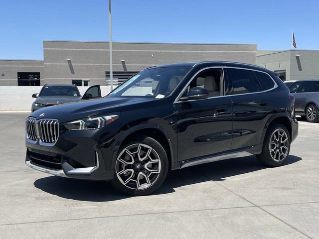 Used 2025 BMW X1 xDrive28i w/ Technology Package image 2