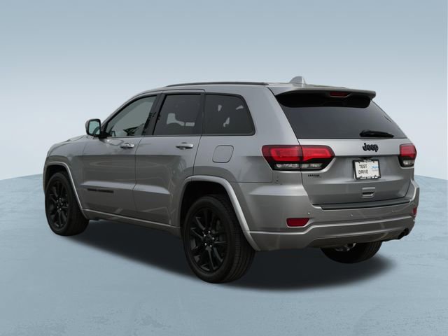 Used 2019 Jeep Grand Cherokee Altitude RWD image 6