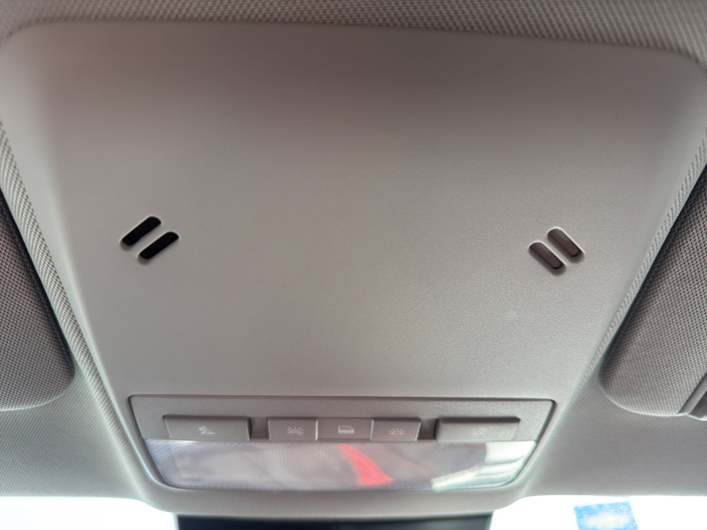 Certified 2022 Chevrolet Trax LT w/ LT Convenience Package image 23