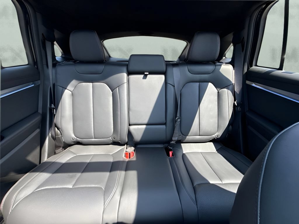 Used 2024 Jeep Wagoneer Launch Edition AWD/4WD image 11