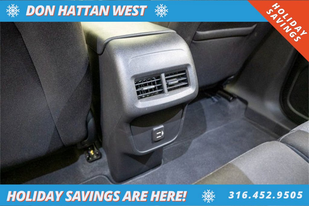 Used 2023 Chevrolet Equinox LT image 24