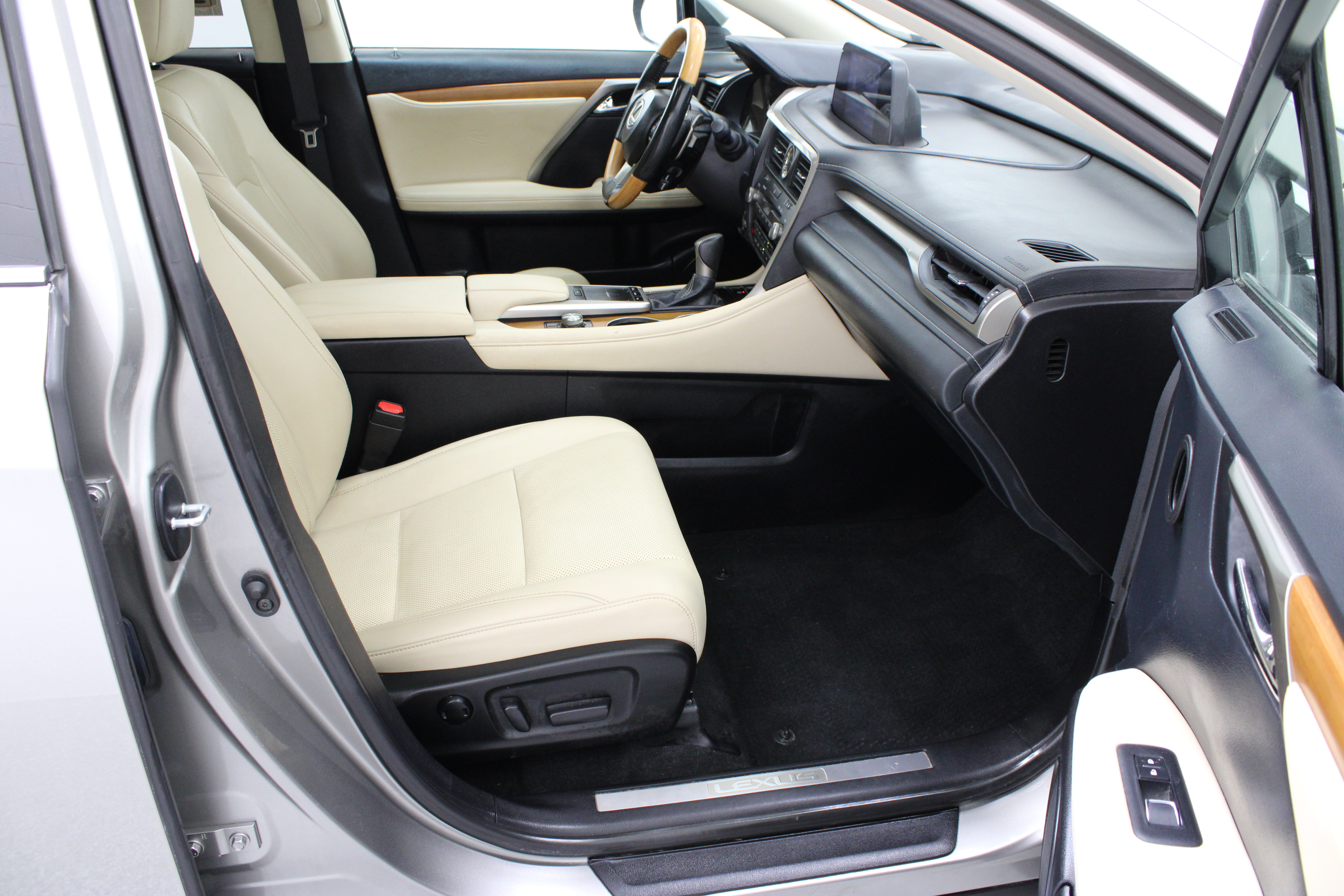 Used 2022 Lexus RX 350 FWD w/ Premium Package image 39