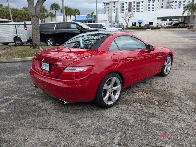 Used 2012 Mercedes-Benz SLK 350 image 7