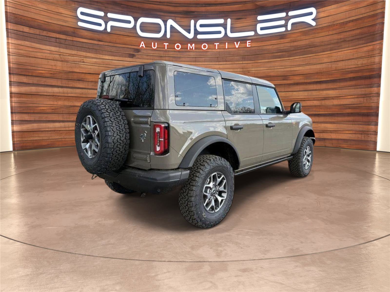 New 2025 Ford Bronco Badlands image 7