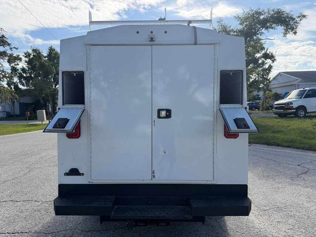 Used 2025 Ford E-350 and Econoline 350 Super Duty w/ Power Equipment Group RWD image 13