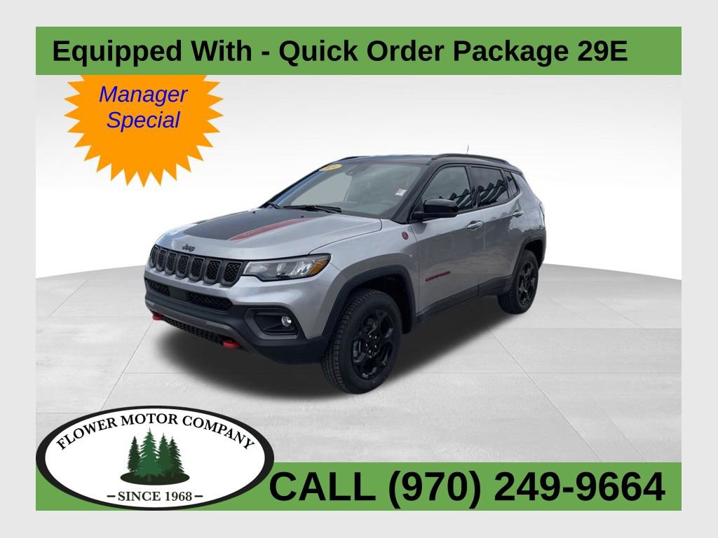 Used 2024 Jeep Compass Trailhawk w/ Trailhawk Convenience Group image 1