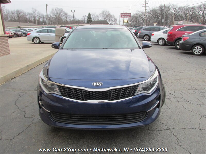 Used 2018 Kia Optima LX FWD image 2