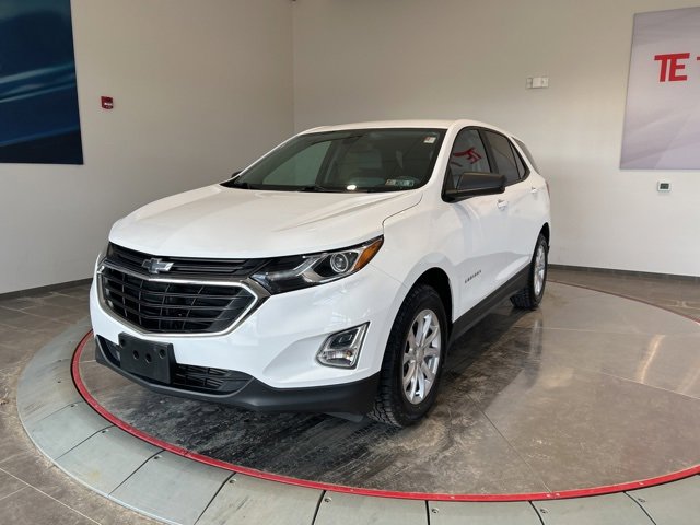 Used 2021 Chevrolet Equinox LS w/ LS Convenience Package image 2