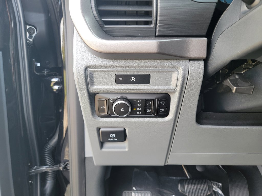 New 2025 Ford F150 XLT image 18
