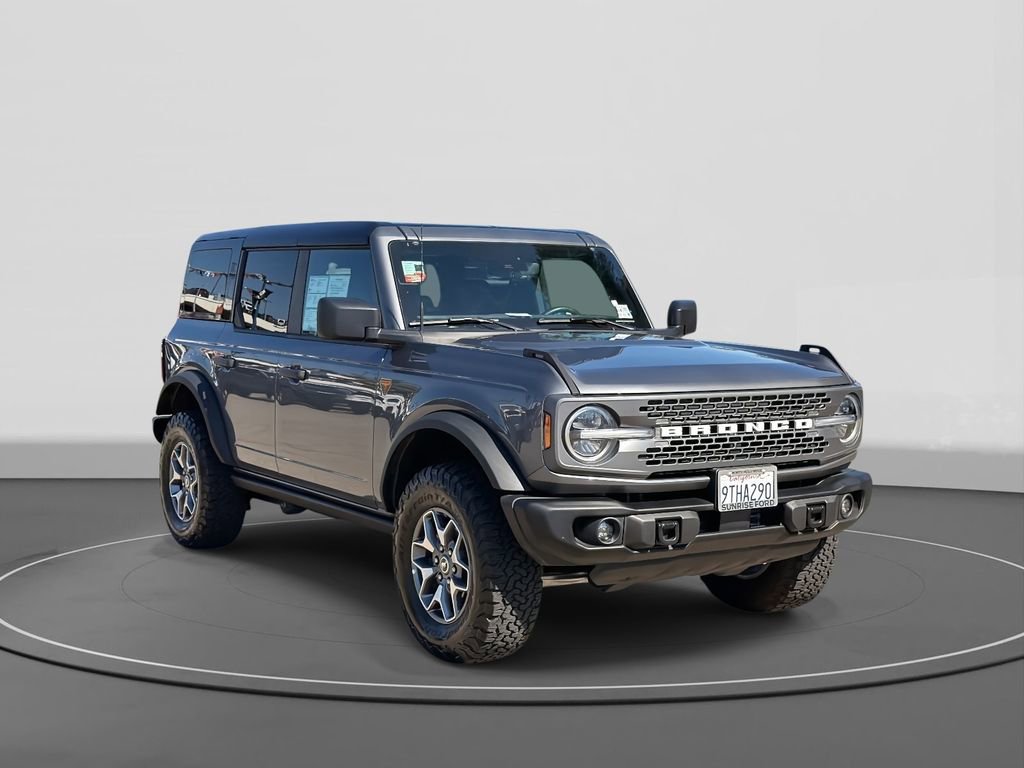 Certified 2025 Ford Bronco Badlands image 4