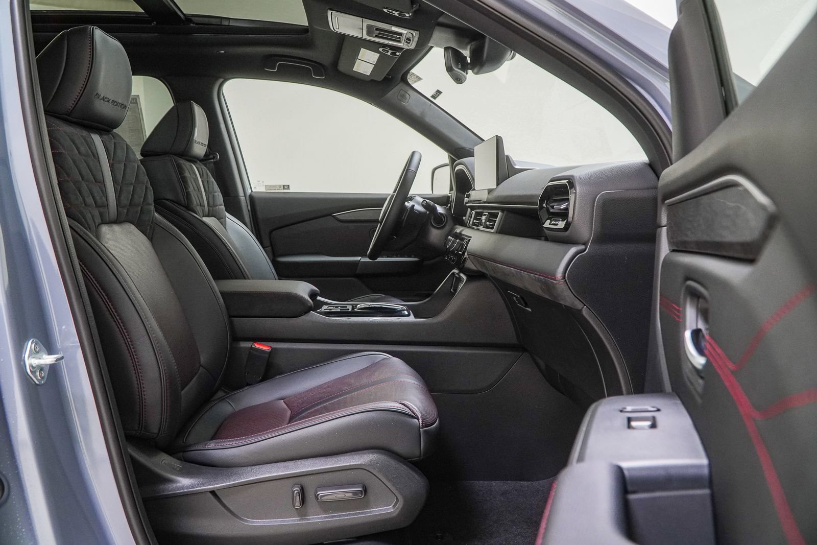New 2026 Honda Pilot Black Edition image 41