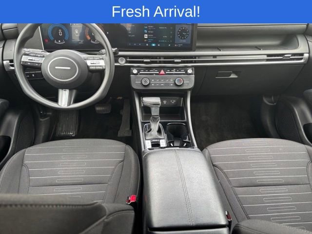 Used 2025 Hyundai Santa Cruz SE image 17