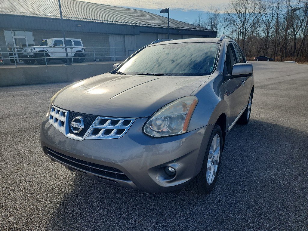 Used 2011 Nissan Rogue SV w/ SL Pkg image 2