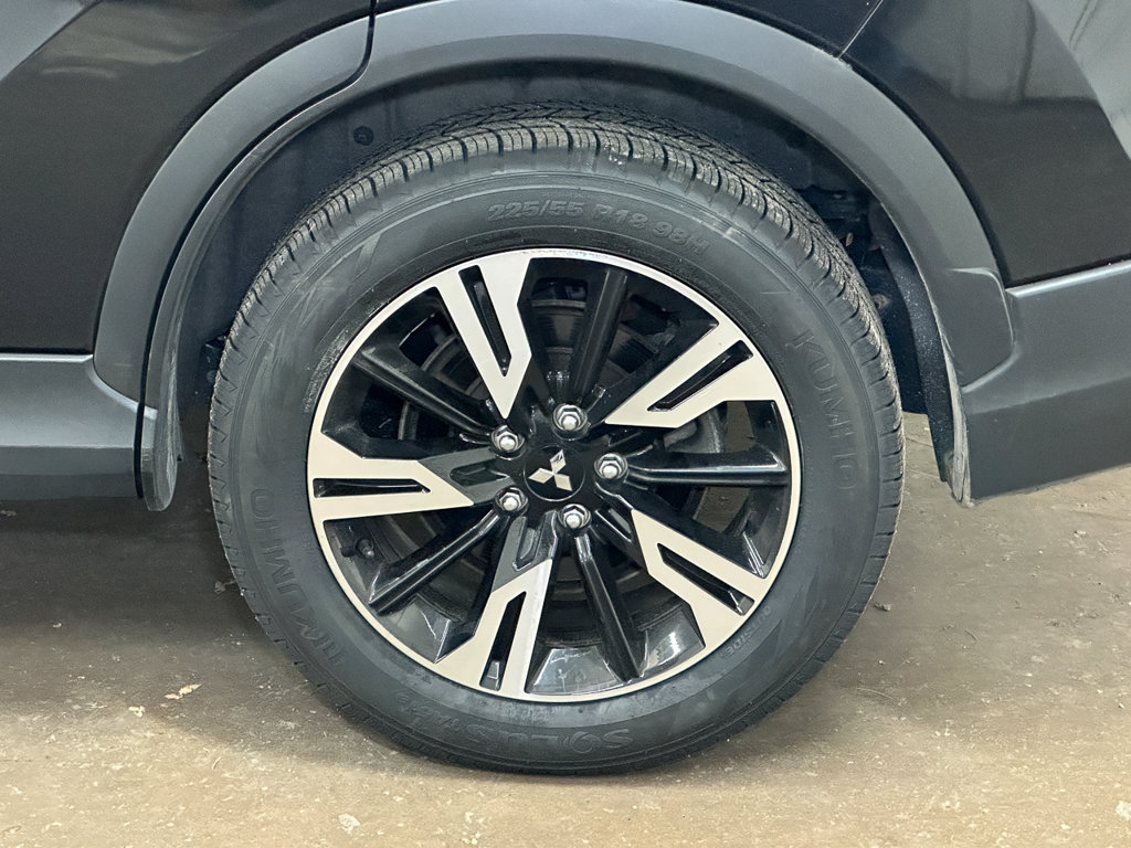 Used 2025 Mitsubishi Eclipse Cross AWD image 40