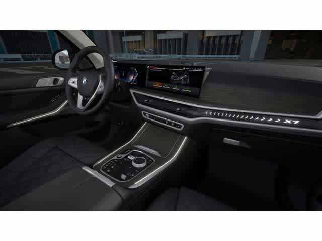 New 2026 BMW X7 xDrive40i w/ Premium Package AWD/4WD image 14